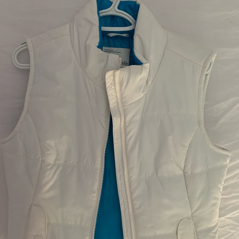 White Puffer Vest, Blue Interior